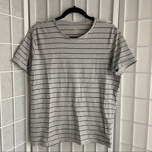H&M gray and black striped crew neck t-shirt